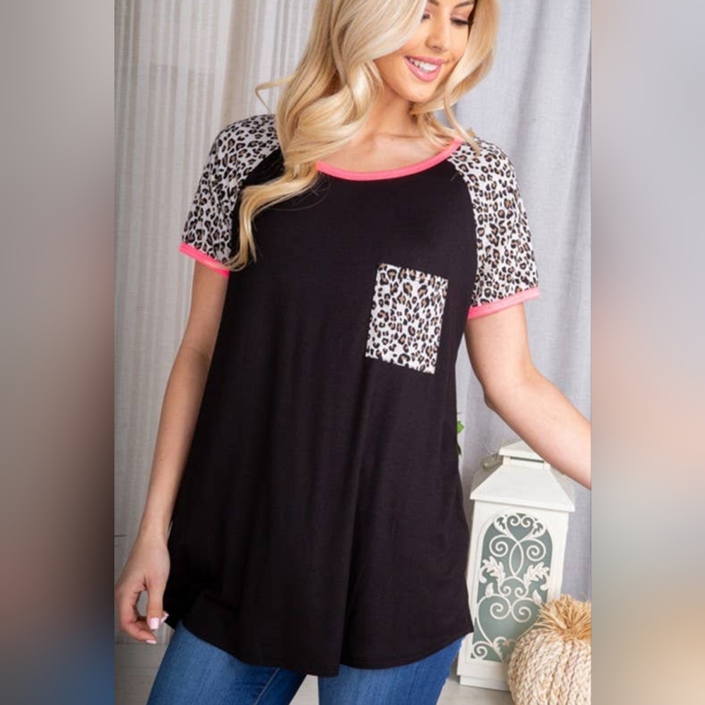 NWT Heimish Solid & Animal Top with Pocket